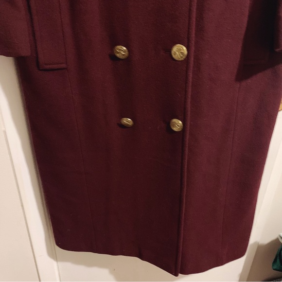 London Fog size 10 petite plum double-breasted peacoat - gorgeous gold buttons - Picture 4 of 10